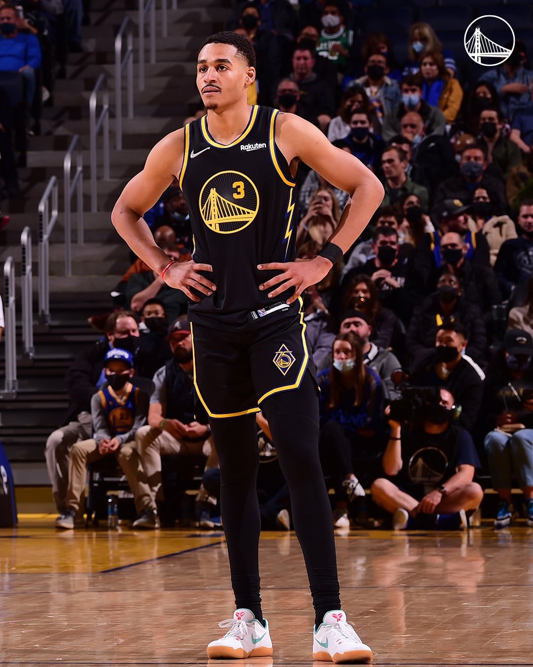 并且保持了 并且保持了