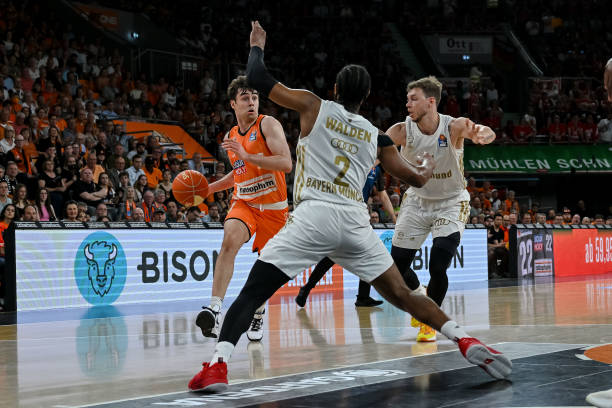 许多人期待 许多人期待