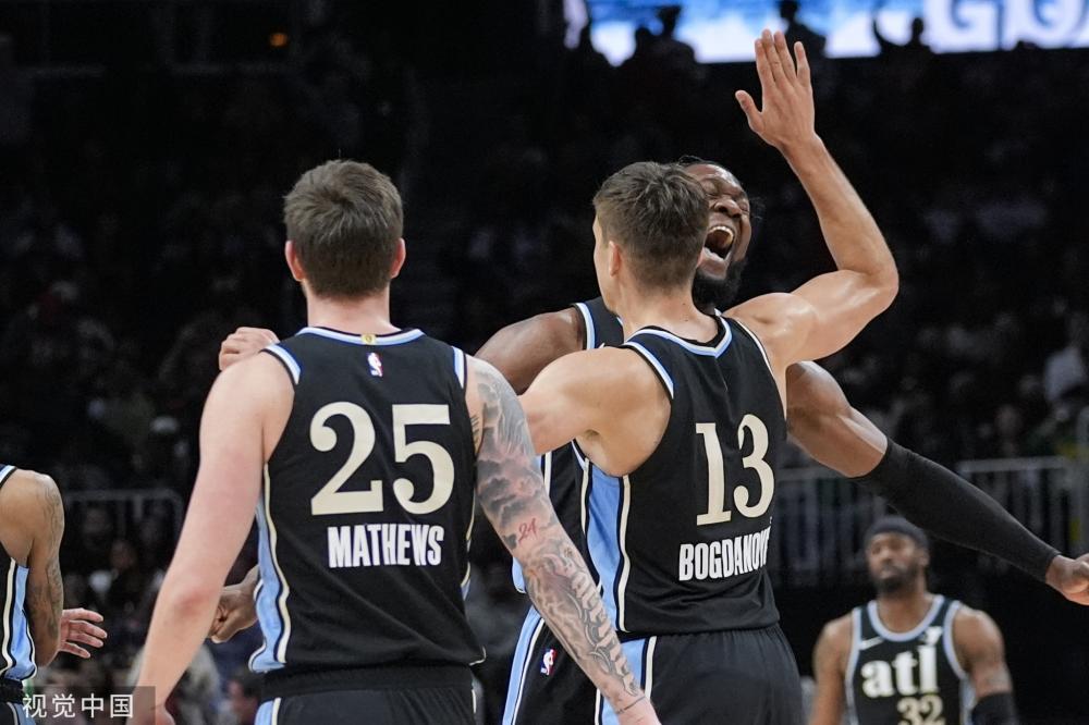 使曼城中场 使曼城中场