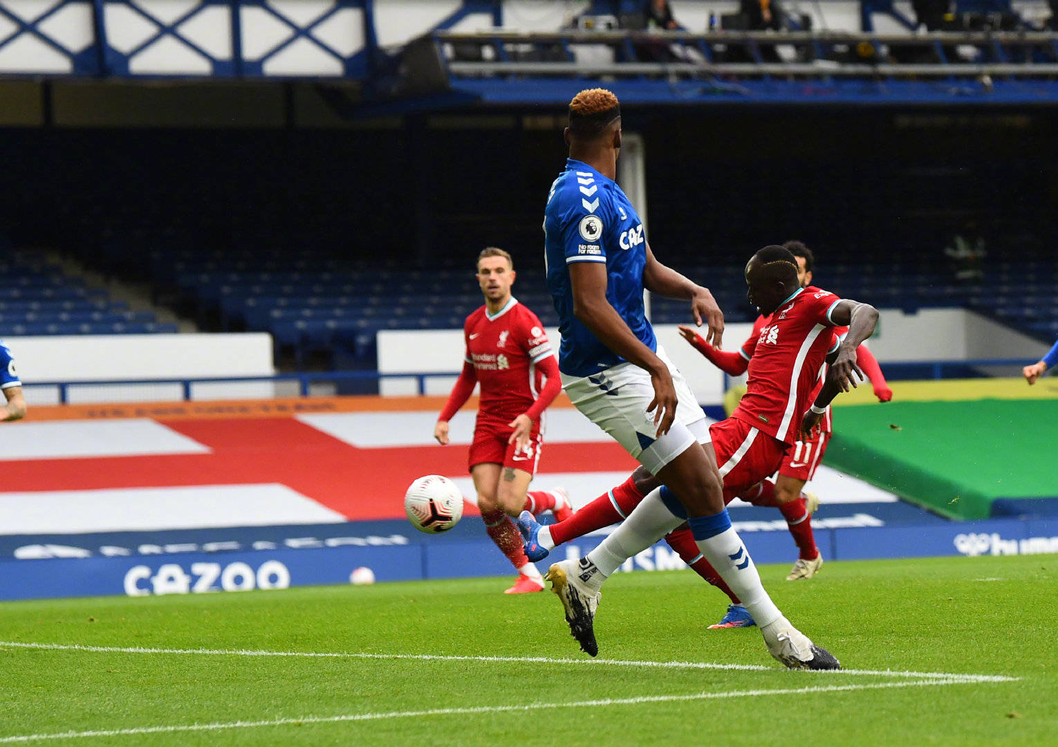 定不移的自 定不移的自